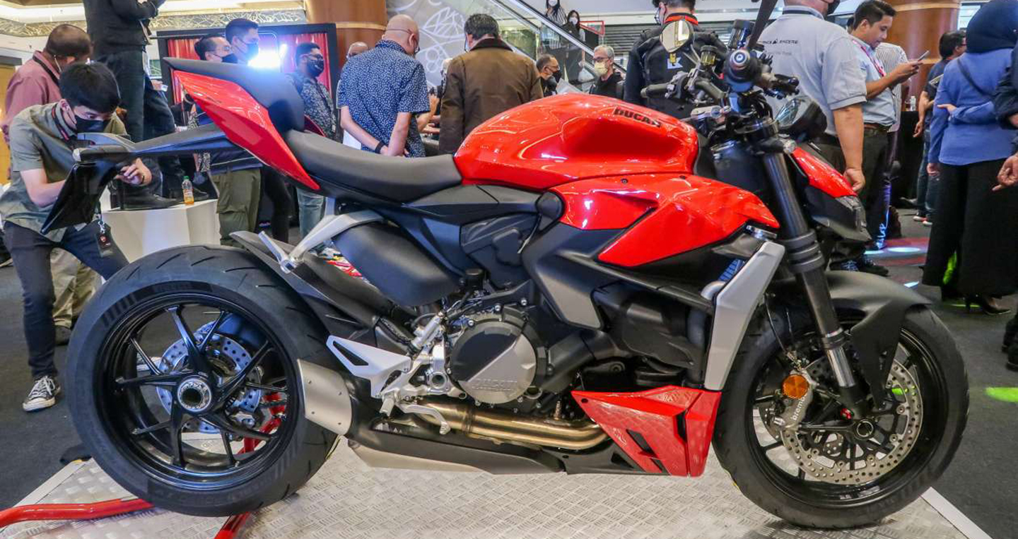 Ducati Streetfighter V2 2022 chính thức trình làng, giá bán từ 23.000 USD